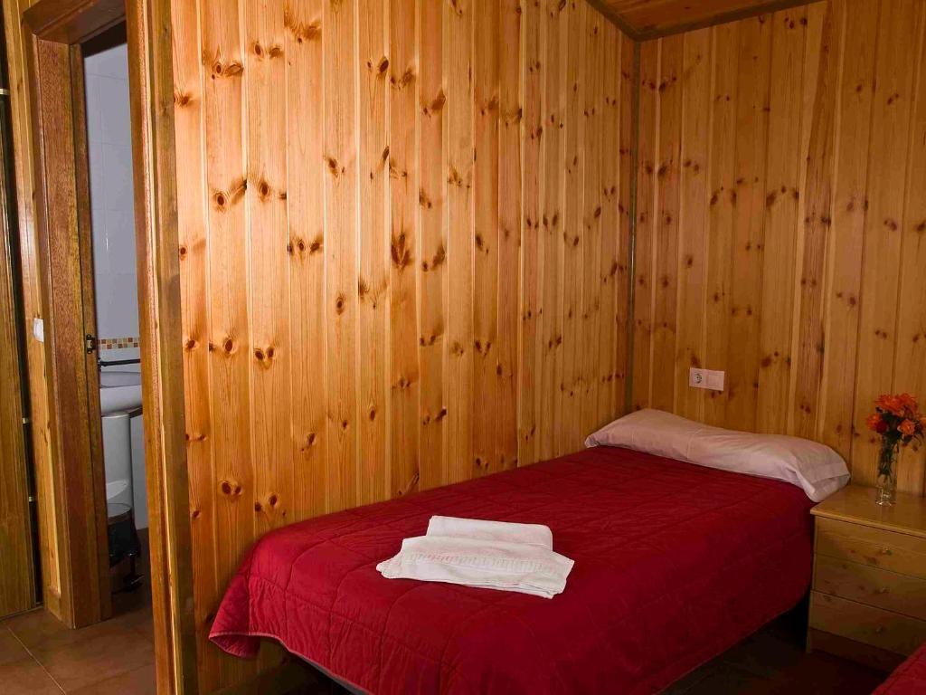 Hotel Camping Valle De Tena Sabiñánigo Habitación foto